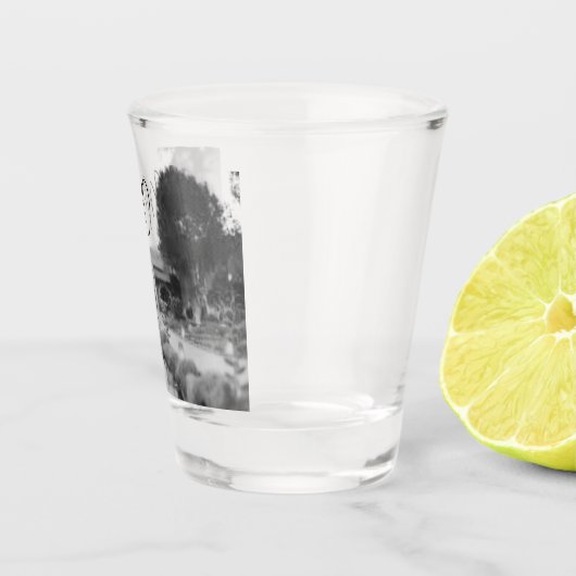 M+O SHOT GLAS (Rechts)