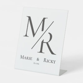M & R | Our Initials Monogram  Reclamebord Met Voetstuk