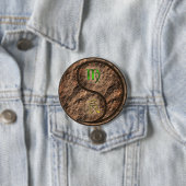 Maagd & Aard Draak Ronde Button 7,6 Cm (In situ)