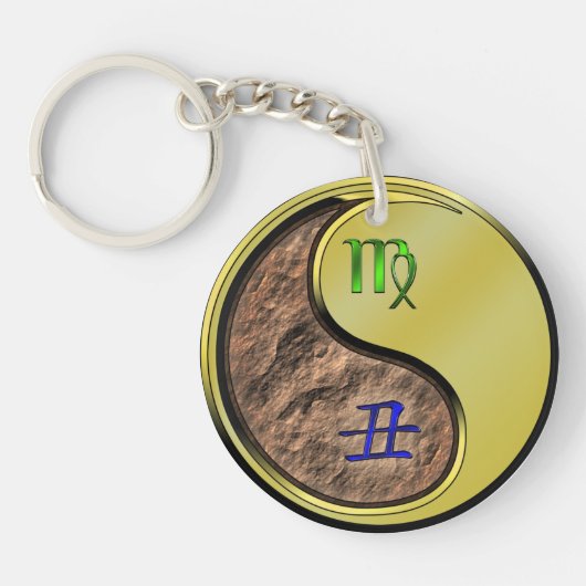 Maagd en metalen os sleutelhanger (Voorkant)