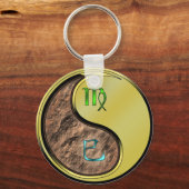 Maagd en metalen slang sleutelhanger (Voorkant)