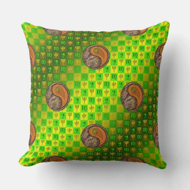 Maagd & Houten Aap Kussen (Voorkant)