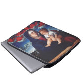 Maagd Maria met Baby Jesus en rode cherubs Laptop Sleeve (Voorkant onderkant)