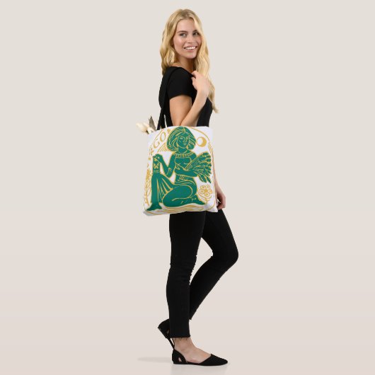 Maagd Teken van de Dierenriem op een Tote Bag (Op model)