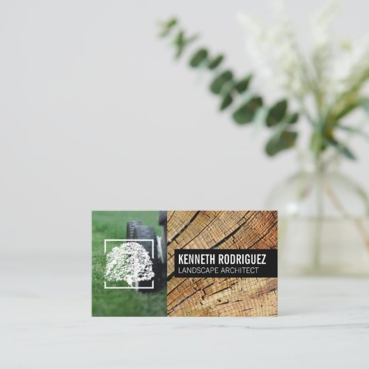 Maaimachine die gras knipt | Gehakt hout | Boomlog Visitekaartje