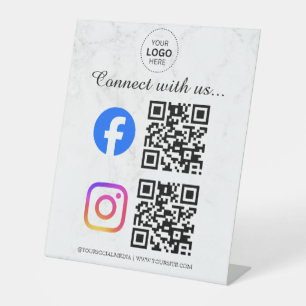 maak contact met ons instagram facebook sociale me reclamebord met voetstuk