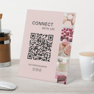 Maak contact met ons Social Media QR Code Roze Reclamebord Met Voetstuk