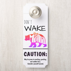 Maak de Mama Beer Retro Rainbow niet wakker Deurhanger
