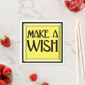 Maak een fijne geelgekleurde gekleurde gekleurde g servet (Insitu)