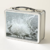 Maak een grote plons met water uit het meer (Achterkant)