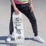 Maak een of andere geluidslampje persoonlijk skateboard<br><div class="desc">Stalking velociraptor dinosaur met Make some Noise text.</div>