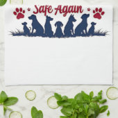 Maak honden weer veilig voor Trump Theedoek (Gevouwen)