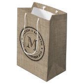 Maak je eigen Logo monogram Burlap Retro Medium Cadeauzakje (Achterkant Gekanteld)