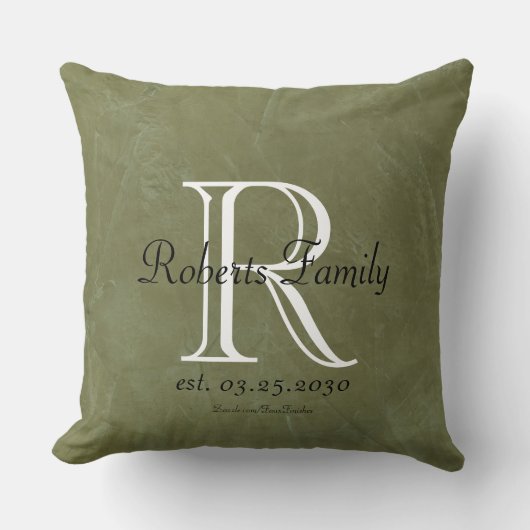 Maak Je Eigen Olijfkleurige Nep Leer Monogram Kussen (Voorkant)