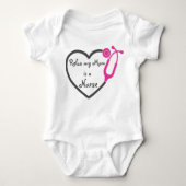 Maak je geen zorgen over m'n moeder... een zuster romper (Voorkant)