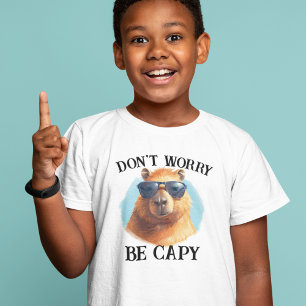Maak je niet druk door Capy Gelukkige Capibara  T-shirt