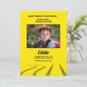 Maak Tracks Foto Verjaardagsfeest Kaart (Staand voorkant)