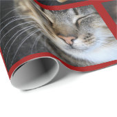 Maak uw eigen 5 fotocollage op donkerrood cadeaupapier (Rol Hoek)