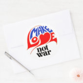 Maak van liefde geen oorlog ronde sticker (Envelop)
