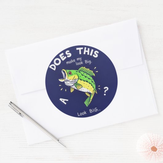 Maakt deze vis me groot? ronde sticker (Envelop)