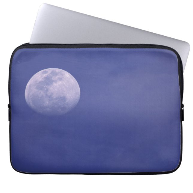 Maan boven de Galapagos-eilanden, Ecuador Laptop Sleeve (Voorkant)