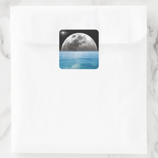 Maan boven de oceaan vierkante sticker (Tas)