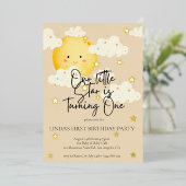 Maan en Sterren Crème 1e Verjaardag Folie Uitnodiging (Staand Voorkant)