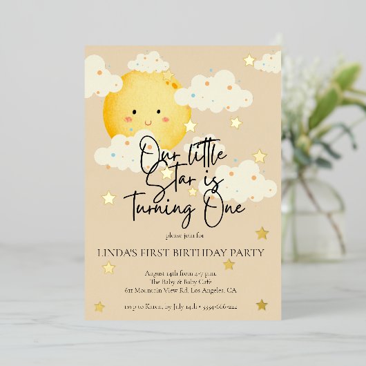 Maan en Sterren Crème 1e Verjaardag Folie Uitnodiging (Staand Voorkant)