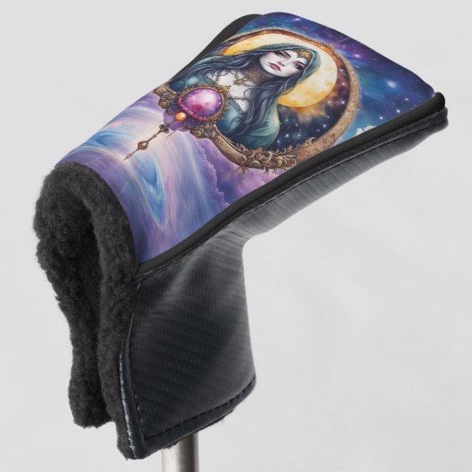 Maan gebonden Droombewaarder – Bewaker van de Nach Golfheadcover (3/4 voorkant)
