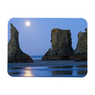 Maan onder, Bandon Beach, Oregon. Magneet