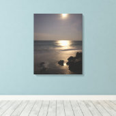 Maan rijzend boven de oceaan canvas afdruk (Insitu (Houten vloer))