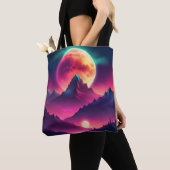 Maan stijgend tussen de bergen tote bag (Dichtbij)