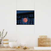 Maan stijgt onder loopbrug poster (Keuken)