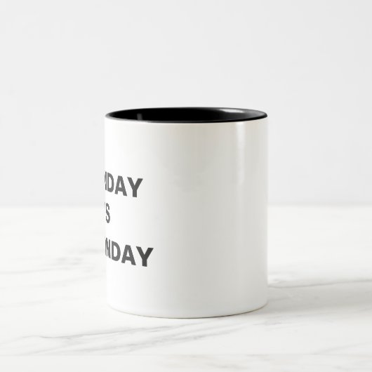 MAANDAG IS И TWEEKLEURIGE KOFFIEMOK (Center)