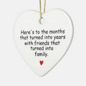 Maanden veranderd in jaren, vrienden wendde zich t keramisch ornament (Links)