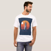 Maanlicht Vuurtoren Sereniteit. T-shirt (Voorkant volledig)
