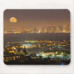 Maanopkomst boven de skyline van San Diego Muismat