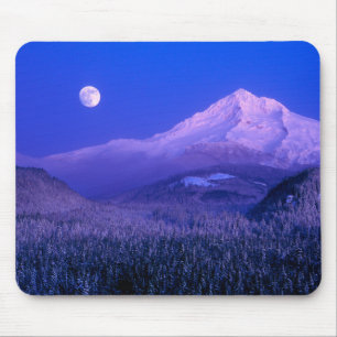 Maanopkomst boven Mt. Hood Oregon in de winter Muismat