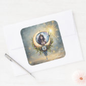 Maanpriesteres – Bewaarder van het Hemelse Evenwic Vierkante Sticker (Envelop)