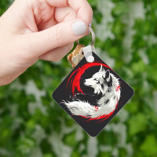 Maanrood Witte Wolf Sleutelhanger (Hand)
