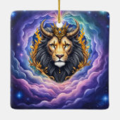 Maanverlichte Bewakers – Kosmische leeuw. Keramisch Ornament (Achterkant)