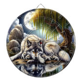 Maanverlichte sereniteit een sluimerende wolf dartbord (Voorkant)
