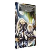 Maanverlichte sereniteit een sluimerende wolf mini klembord (Schuin)