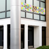 Maart is maand vrouwengeschiedenis spandoek (Buitenkant Gebouw)