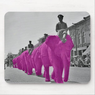 Maart van de roze olifant Circa 1920's Circus Muismat