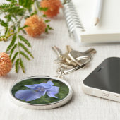 Maarts viooltje Iris Bloem Sleutelhanger (Zijkant)