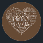 Maatschappelijk Emotioneel Leren Hartadviseur lera Ronde Sticker<br><div class="desc">Sociale Emotional Learning Heart Counselor Teacher Green Gift. Perfect gift voor je vader,  moeder,  papa,  mannen,  vrouwen,  vriend en familieleden op de dag van de Thanksgiving,  kerstdag,  Moederdag,  vaderdag,  4 juli,  1776 Onafhankelijke dag,  Veteranendag,  Halloween Dag,  Patrick's Day</div>