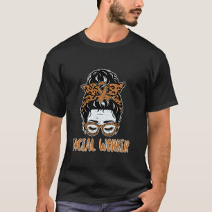 Maatschappelijk werker rommelige knot casuswerker t-shirt