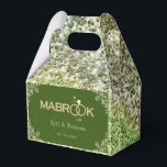 Mabrook Nikah Bedankdoosjes<br><div class="desc">"Elegant vervaardigde gunstboxen voor uw Nikah-viering" Ontdek de perfecte mix van traditie en moderniteit met onze aangepaste gunstboxen, doordacht ontworpen om de gratie van uw Nikah-ceremonie te verbeteren. Gepersonaliseerd met de namen van de stralende bruid en de dashing bruidegom, deze dozen bevatten de essentie van uw verbintenis op een echt...</div>