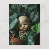 Macabre Doll and Bones in a Plant Briefkaart (Voorkant)
